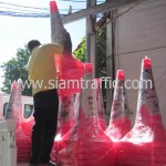 กรวยจราจรสีชมพูขนาดสูง 1 เมตรแพ็คมัดละ 10 ใบ