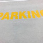 ทาสีถนน "Parking For Visitor" ที่บริษัท โตโยโบะ เคมิคอลส์ (ไทยแลนด์) จำกัด
