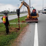 guardrail คือราวกันอันตราย แขวงทางหลวงพิเศษ กรมทางหลวง ปริมาณงาน 1,950 เมตร