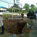 โครงเหล็กทำฐานรากสำหรับติดตั้งป้าย แขวงการทางตราด