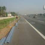 w-beam guard rails ในทางหลวงพิเศษหมายเลข 7 ตอน หนองรี - หนองขาม ระหว่าง กม.83+000 - กม.86+460