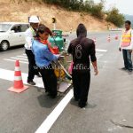 การสาธิตวิธีการตีเส้นจราจร ประเทศพม่า လက်တွေ့လမ်းမျဥ်းဆွဲပြခြင်း မြန်မာနိုင်ငံ