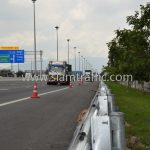 w beam guard rail ตามแบบมาตรฐานกรมทางหลวง เลขที่ DWG.NO.RS-603 แขวงทางหลวงพิเศษระหว่างเมือง ทางหลวงพิเศษหมายเลข 7 ตอน บางปะกง – หนองรี ปริมาณงานรวม 1,572.00 เมตร