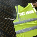 เสื้อสะท้อนแสง ปตท. รีดข้อความสะท้อนแสง "EMT ADMIN"