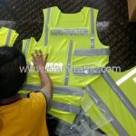 เสื้อ safety บริษัท ปตท.สำรวจและผลิตปิโตรเลียม จำกัด