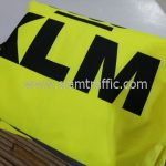 เสื้อกันฝนอย่างดี KLM