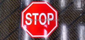 ป้าย STOP และป้ายที่จอดรถ Parking ติดสติกเกอร์สะท้อนแสง PEG