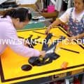 ทำป้ายคนจูงเด็ก ขนาด 120 x 120 เซนติเมตร
