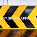 ป้ายเตือน ต.67 หรือป้ายเชฟรอน ขนาด 35 x 98 ซม. ป้ายเตือน ต.67 หรือป้ายเชฟรอน ขนาด 35 x 98 ซม.