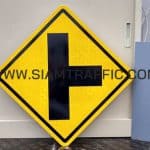 ป้ายสัญลักษณ์ทางแยก ขนาด 45 x 45 ซม.