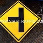 ป้ายเตือนทางแยก ทางโทแยกทางเอกทางซ้าย ต-13