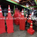 กรวยจราจร 80 เซนติเมตร คาดแถบสะท้อนแสงสีขาว 2 แถบ