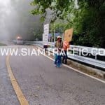 ราวกันอันตราย ทางหลวงหมายเลข 1388 ตอน ห้วยน้ำขุ่น - พระตำหนักดอยตุง ปริมาณงาน 847 ม. ราวกันอันตราย ทางหลวงหมายเลข 1388 ตอน ห้วยน้ำขุ่น - พระตำหนักดอยตุง ปริมาณงาน 847 ม.