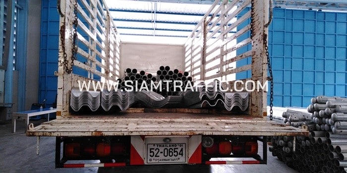 Guard rail 1.32, 2.32, 4.32 ม. ปลายทางแหลมฉบัง จังหวัดชลบุรี