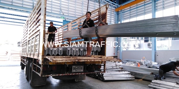 Guard rail แขวงทางหลวงพิเศษระหว่างเมือง Intercity Motorway